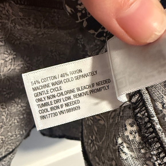 ☀️ Universal Thread Black and White Floral Babydoll Dress with Pockets NWT - Picture 5 of 6